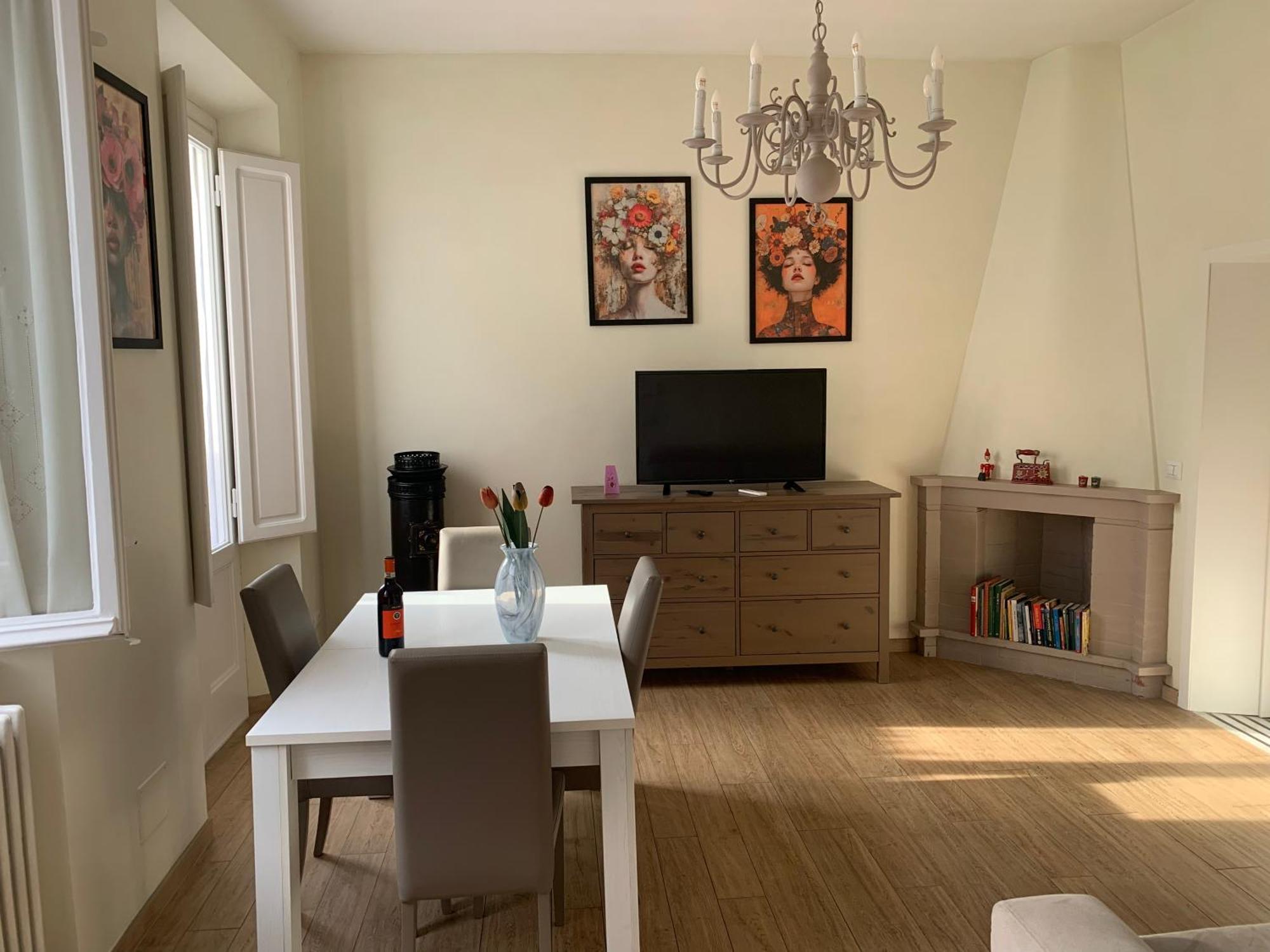 Violet - La Casa Del Pucci Apartment ลุคคา ภายนอก รูปภาพ
